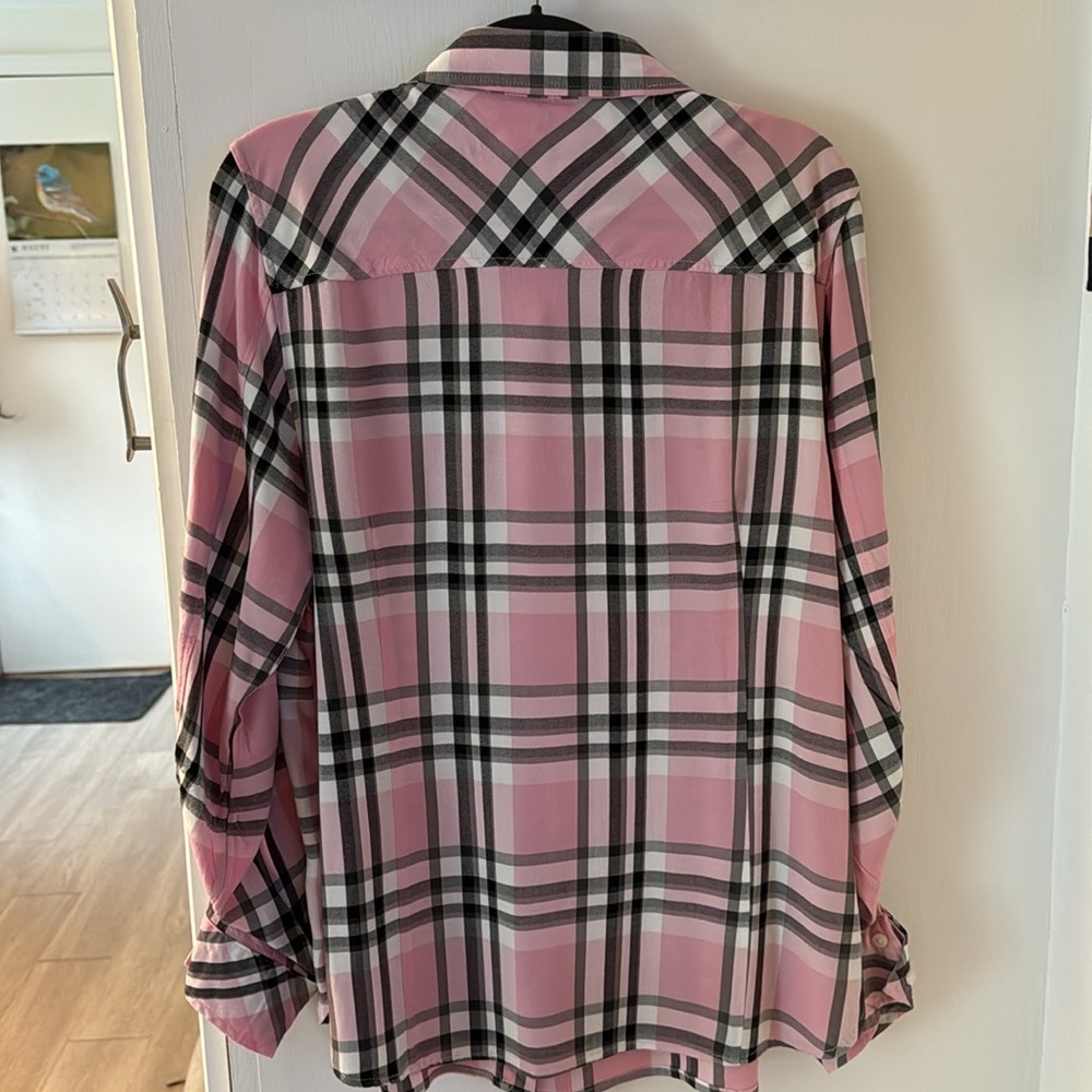 Tommy Hilfiger Women’s Button Down Shirt - Picture 2 of 4